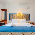 Oezguem 4* Datca