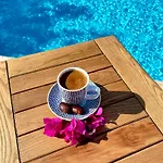 Oezguem Appart hôtel 4*