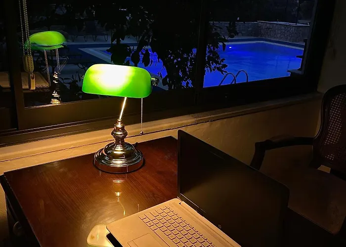 Oezguem Aparthotel Datca