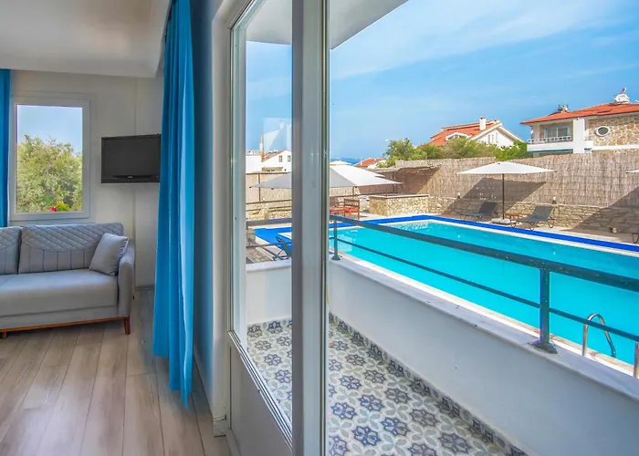 Aparthotel Oezguem 4*